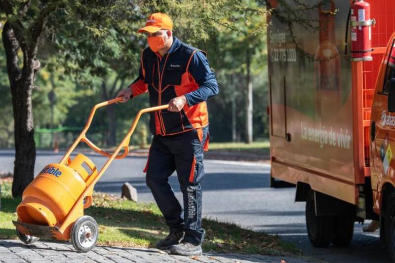 La empresa publicó ofertas de trabajos para quienes residan en la Región Metropolitana.