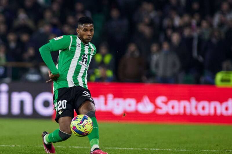 Abner Vinícius no deslumbró en el Real Betis.