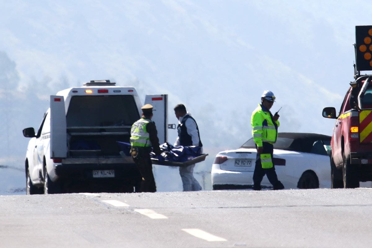 Uno de los vehículos estaba cargado con ácido sulfúrico. Foto: ATON.