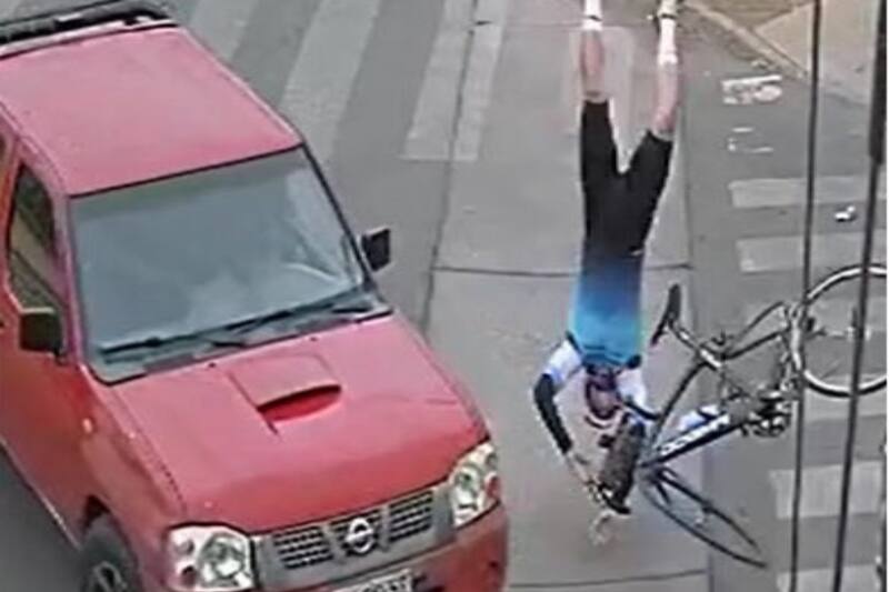 El deportista fue trasladado al Hospital de Curicó.