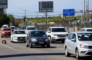 Esta es la imprudente acción que se ha convertido en una de las que más accidentes de tránsito genera en Chile