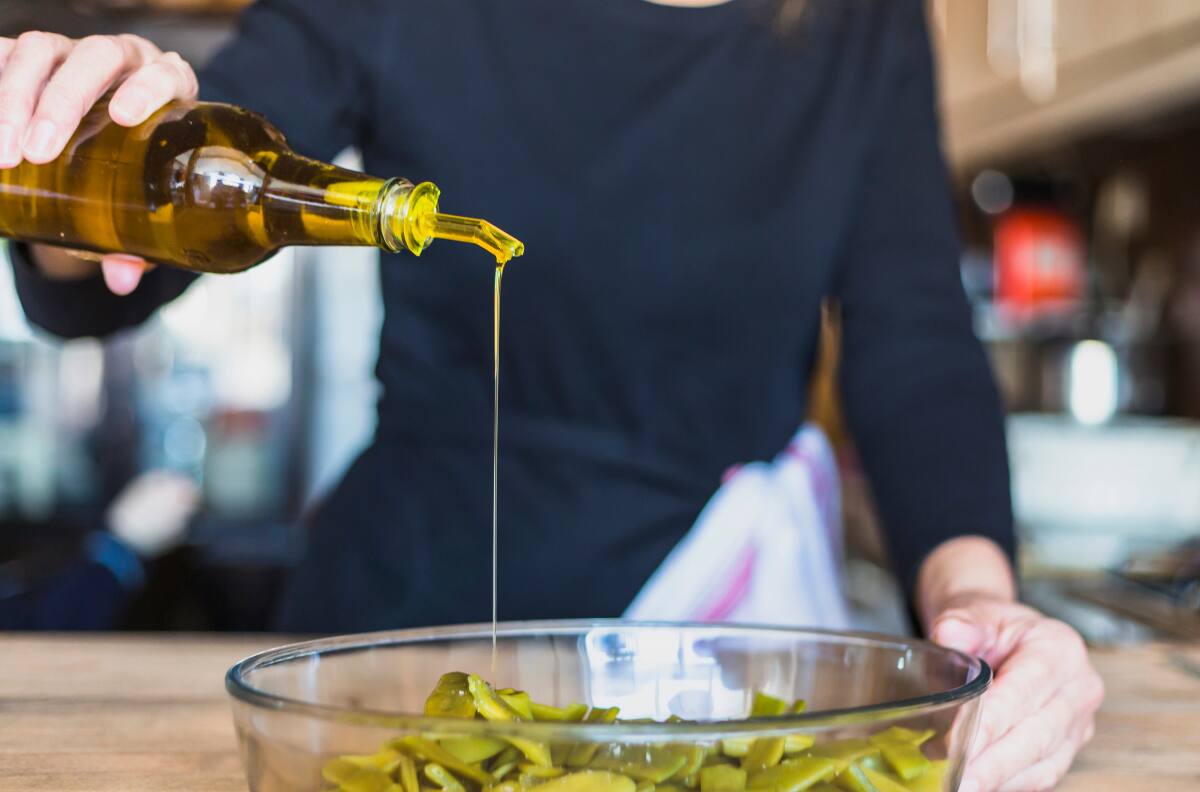 ¿Cuál es la relación entre el aceite de oliva y el cáncer de mama? Expertos de Harvard lo explican