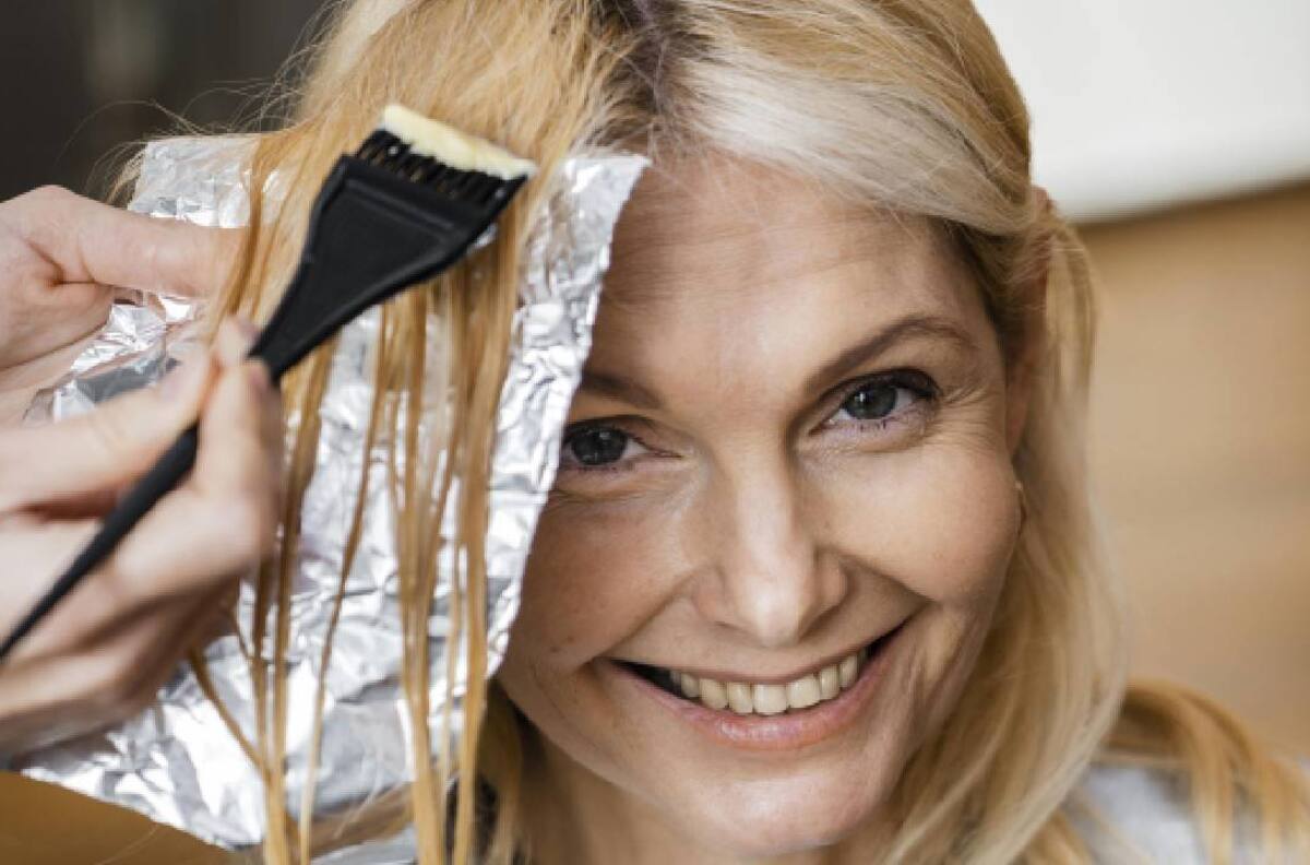 Aclara tu pelo sin dañarlo con este tónico natural