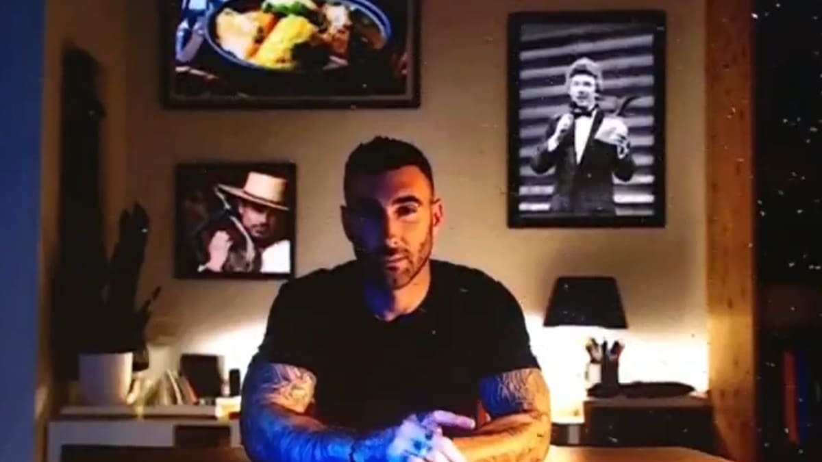 “Me tienen chato...”: El “mensaje” de Adam Levine para Chile durante la rutina de Pedro Ruminot en Viña 2025
