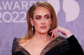 ¿Eres jodidamente estúpido?: La comentada reacción de Adele a un grito de odio por el Mes del Orgullo