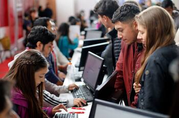 ¿Qué universidades no exigen rendir la PAES para matricularse y tienen cupos disponibles todavía?