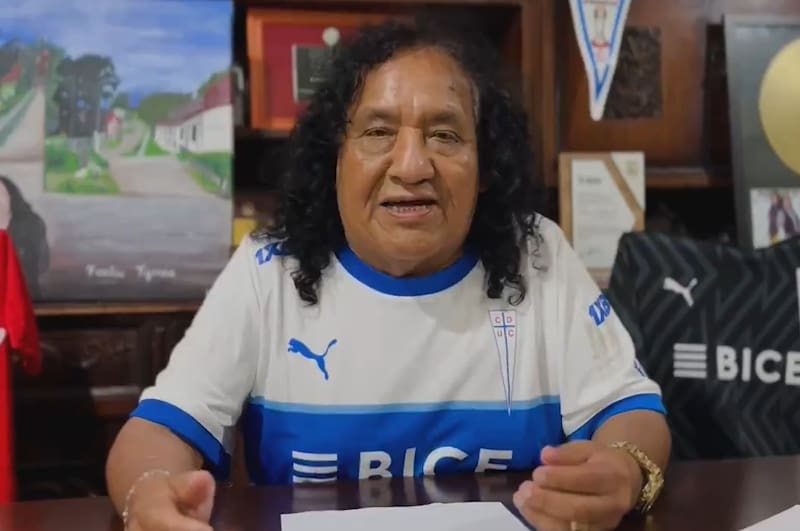 llegó a Chile en los años 90 y ahí se enamoró de Universidad Católica.