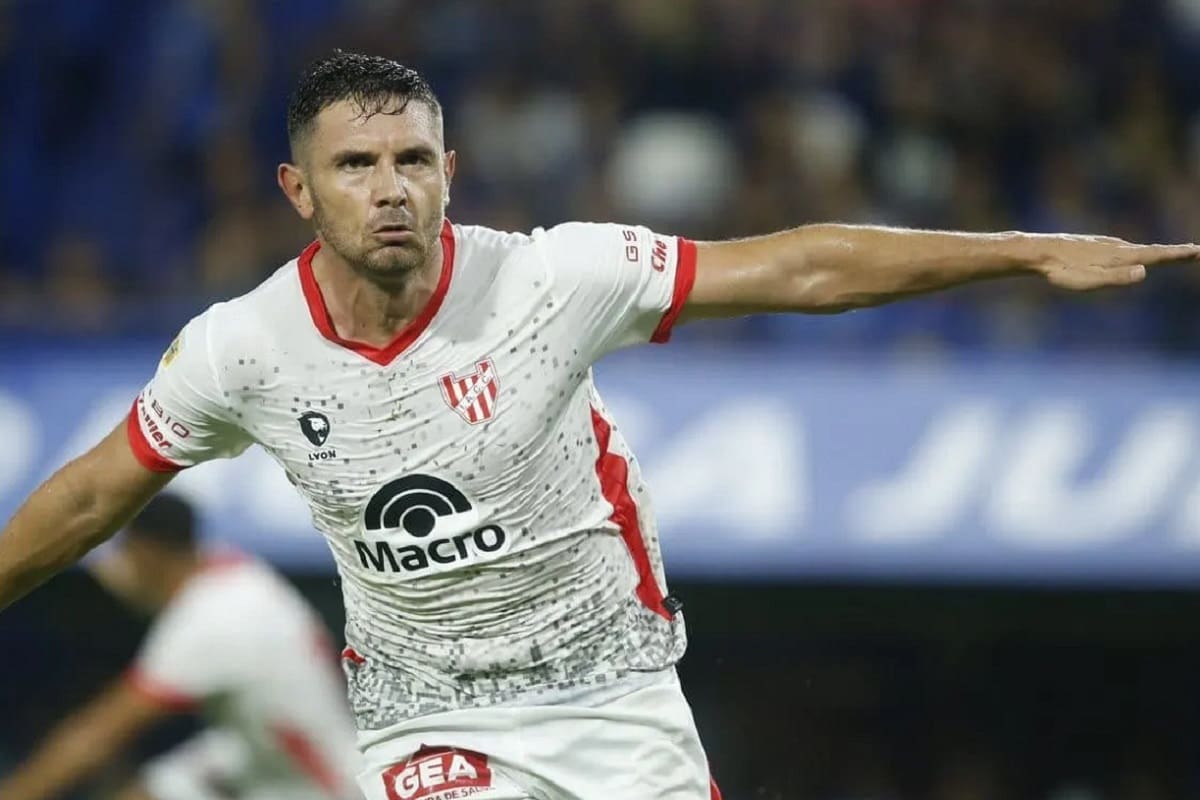 El delantero de Instituto fue verdugo de Boca Juniors en una revancha personal