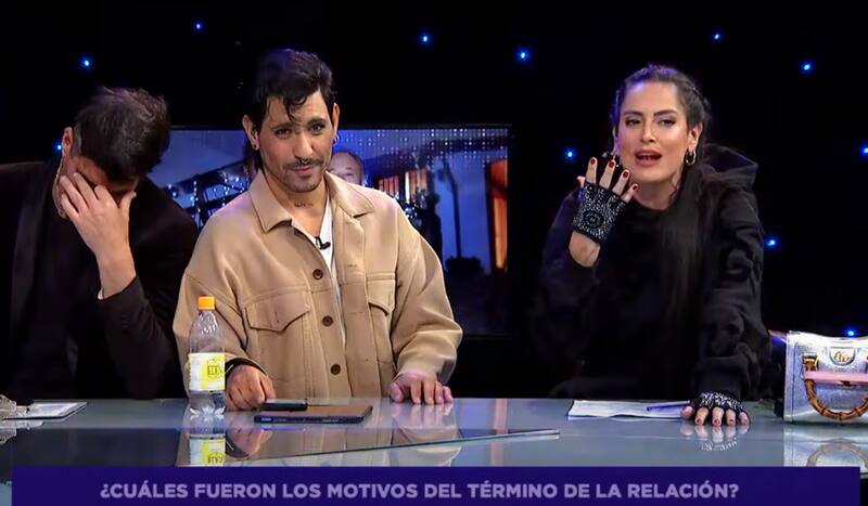 Adriana Barrientos se fue en picada contra Tatón Púrpura.