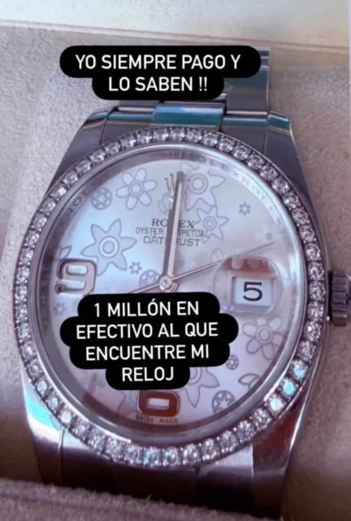 Ofrece millonaria recompensa por su reloj. Foto: Instagram,