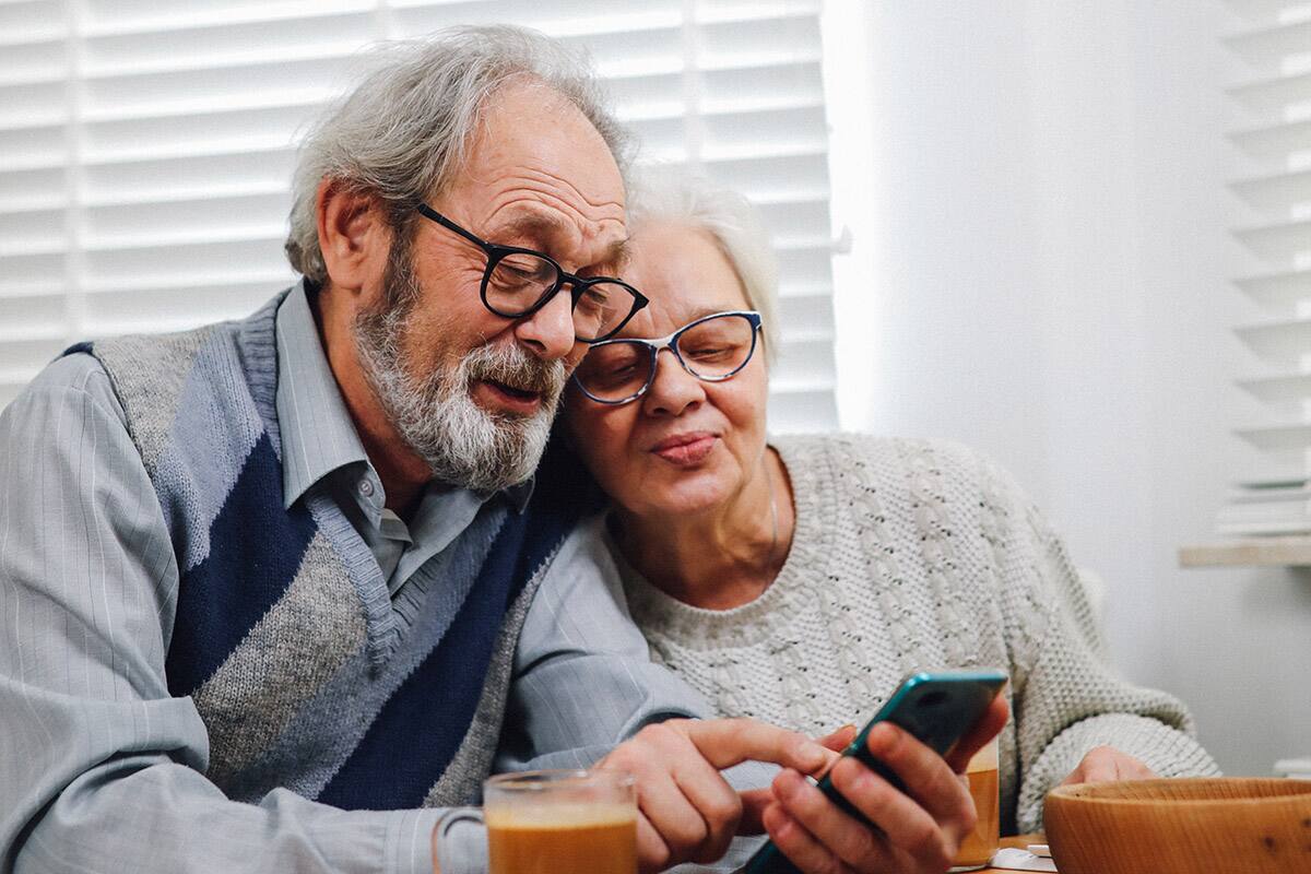 Conoce las ayudas que pueden recibir las personas de la tercera edad.