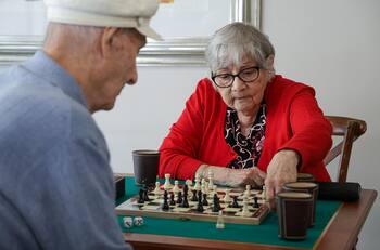 Conocida cooperativa donó innovador espacio para adultos mayores: ¿Quiénes son los beneficiarios?