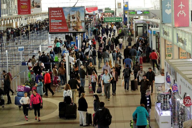 Debido a la movilización, de acuerdo a los trabajadores, los vuelos podrían retrasarse hasta 3 horas.
