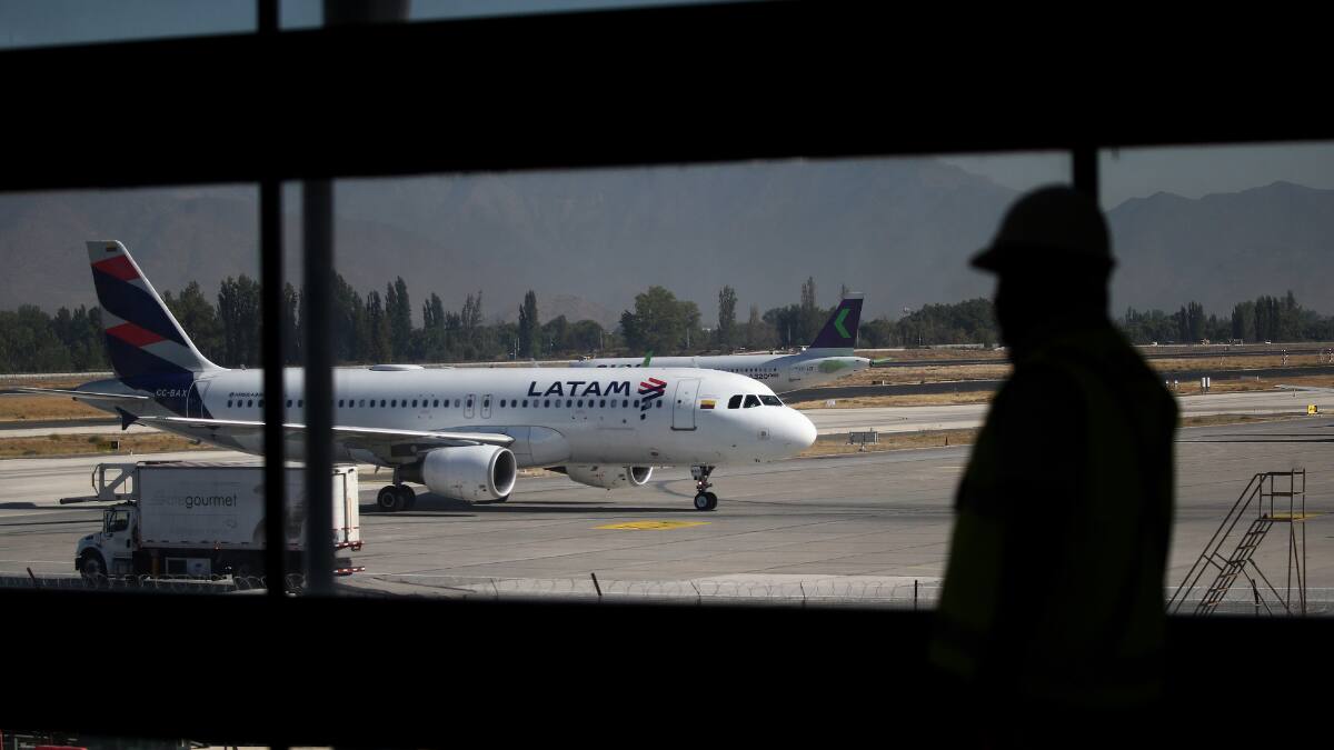 Suspenden temporalmente las operaciones aéreas en el Aeropuerto Arturo Merino Benítez