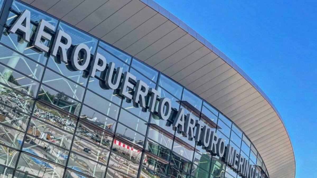 Antes de la llegada del Metro: Así puedes viajar al Aeropuerto de Santiago por solo $1.100