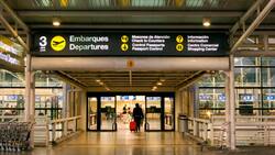 DOS reconocidos bancos del país ofrecen traslado GRATIS al Aeropuerto de Santiago: así puedes obtener el servicio