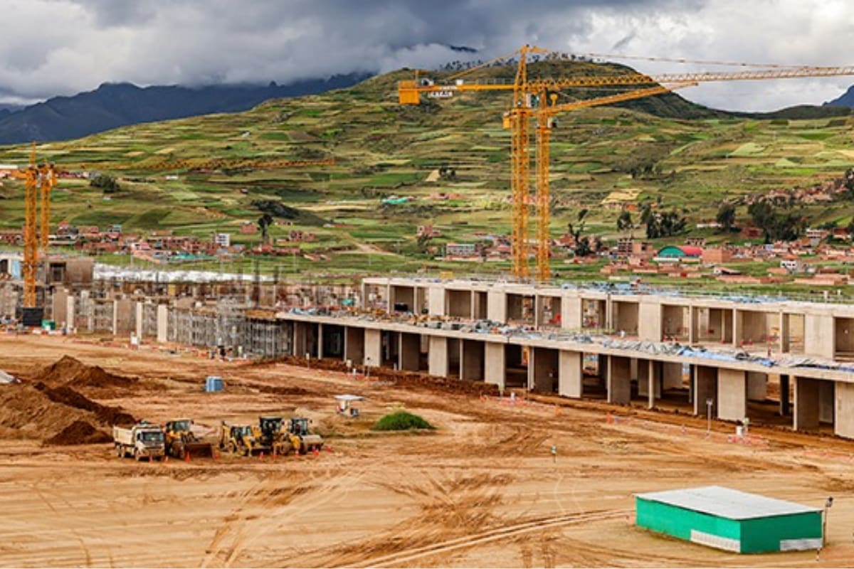 La construcción y operación de la terminal generará miles de empleos.