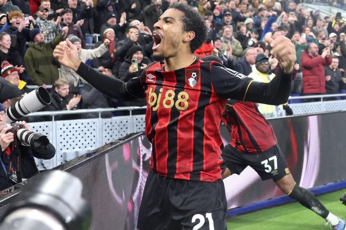 Sorpresa de la Premier League. Foto: @afcb en Instagram.