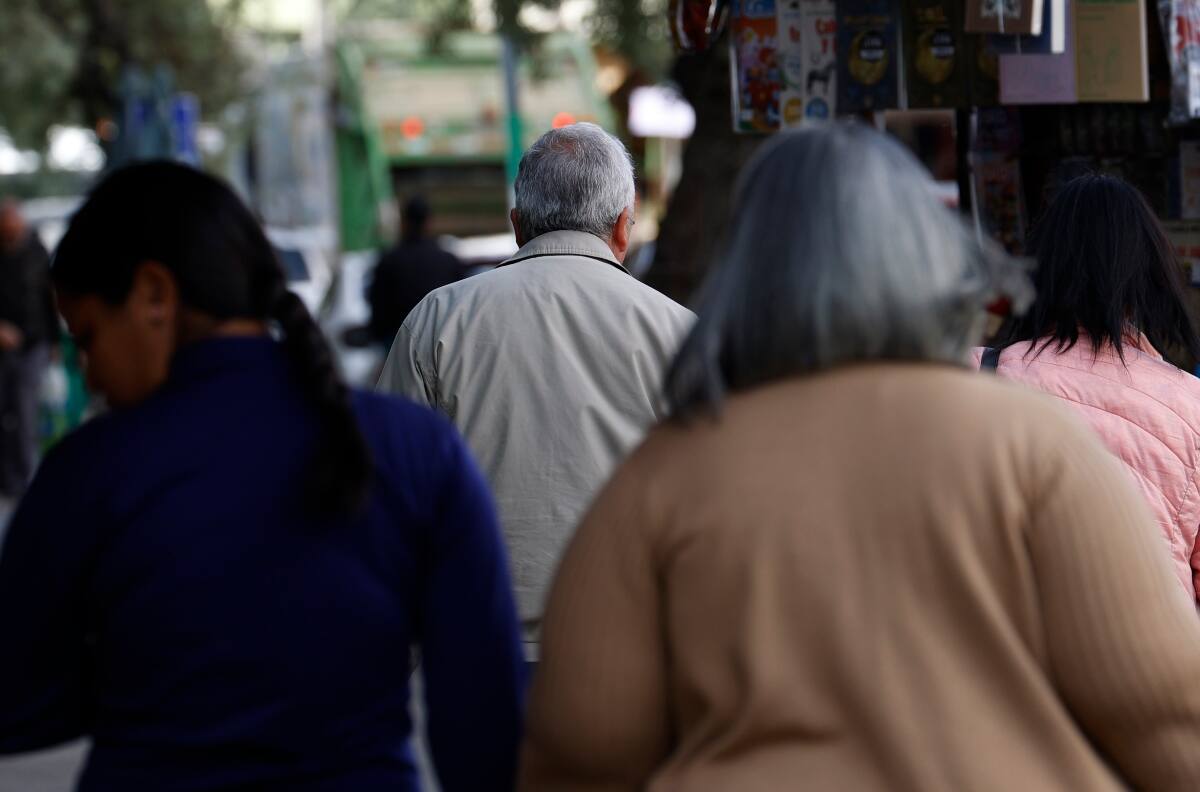 Estos son los adultos mayores que cobrarán el Aguinaldo de Navidad en diciembre: recibirán hasta $43.000