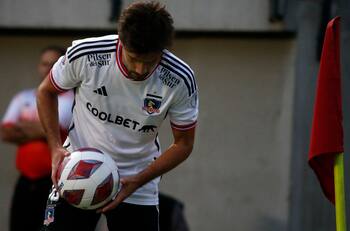 Gracias a Gustavo Quinteros: el increíble hito que alcanzó Agustín Bouzat tras salir de Colo Colo