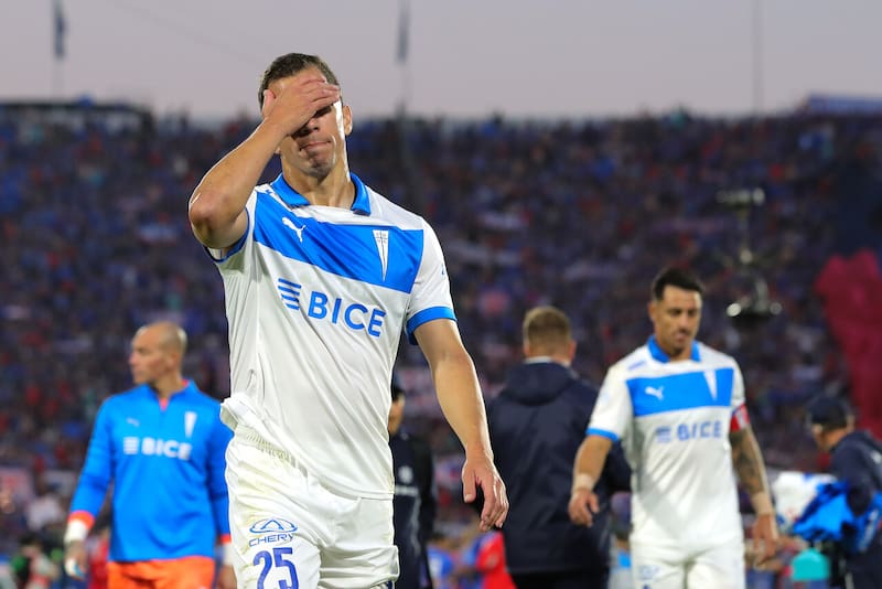 El volante terminó renovando su vínculo con el club. Foto: Agencia Aton.