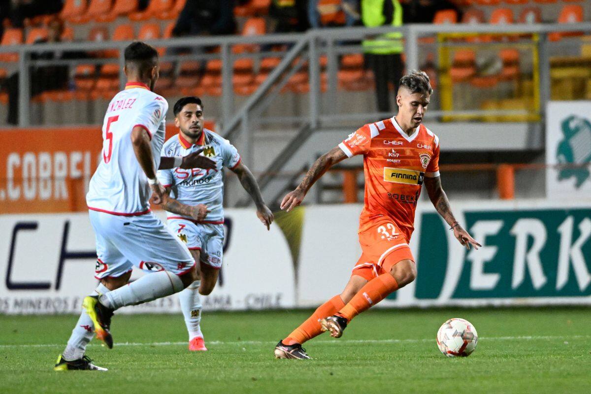 Agustín Mulet jugó seis partidos en su paso por Cobreloa. Foto: Agencia Aton.