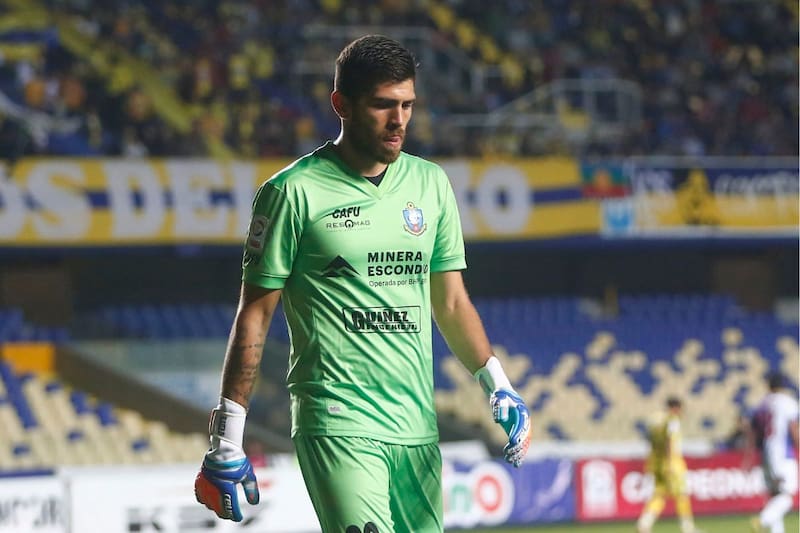 El arquero de Flamengo en su época de jugador de Deportes Antofagasta. Foto: Agencia Aton.