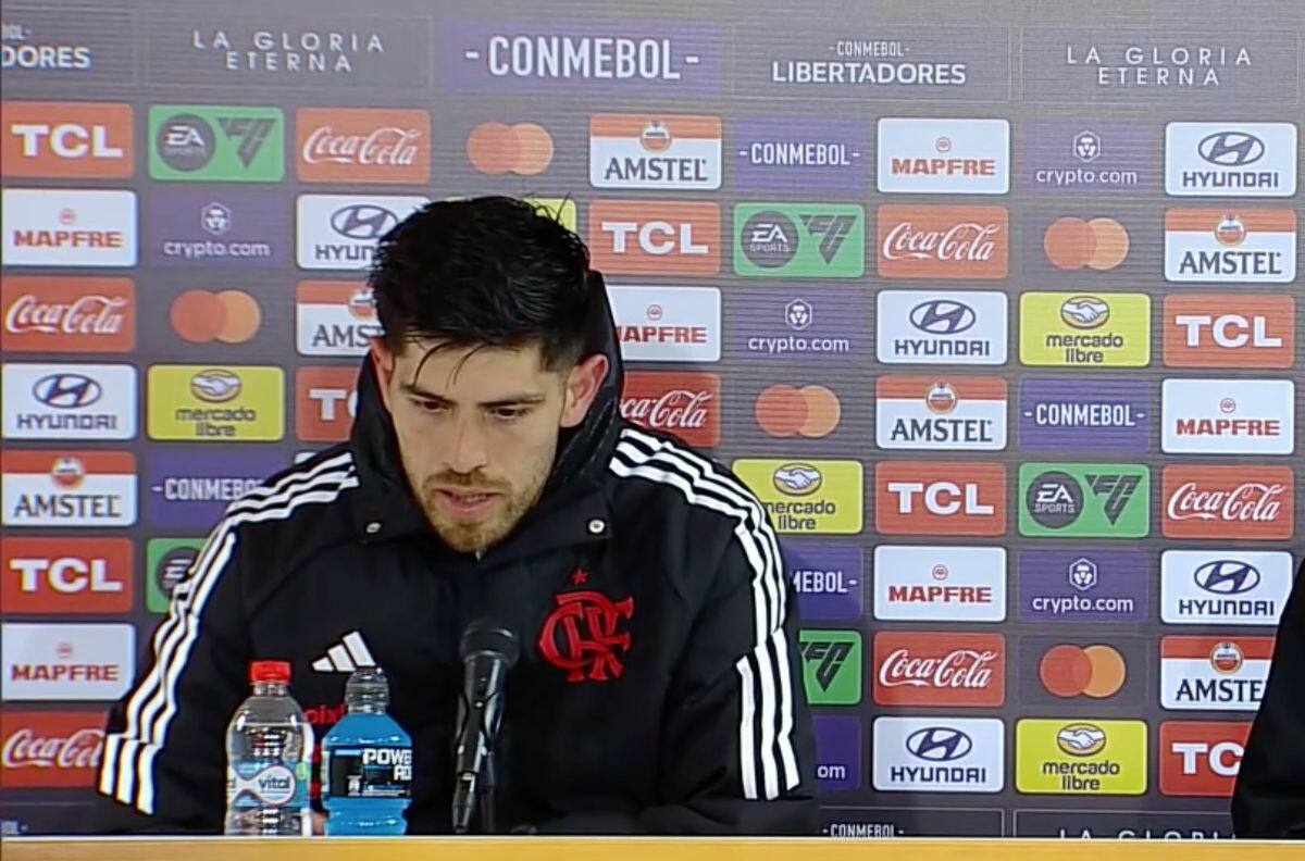 VIDEO | Arquero de Flamengo que jugó en Chile ninguneó el golazo de Palestino: “De rebote”