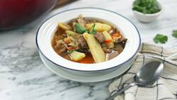 “No te puede faltar el cilantro”: El cocinero tradicional Huaso Pipe, entrega su receta clásica de ajiaco