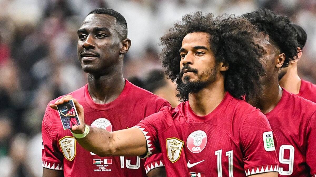VIDEO | Rarísimo: Akram Afif anotó en la final de la Copa Asia y festejó con un truco de magia