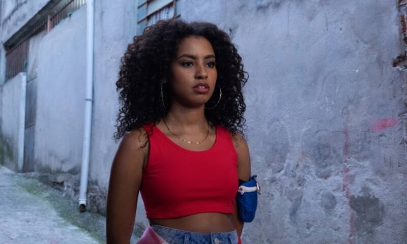 "Al Otro lado del Puente" tiene 7 episodios. Créditos: Max