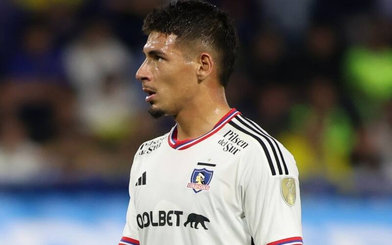 Alan Saldivia no se mueve de Colo Colo.