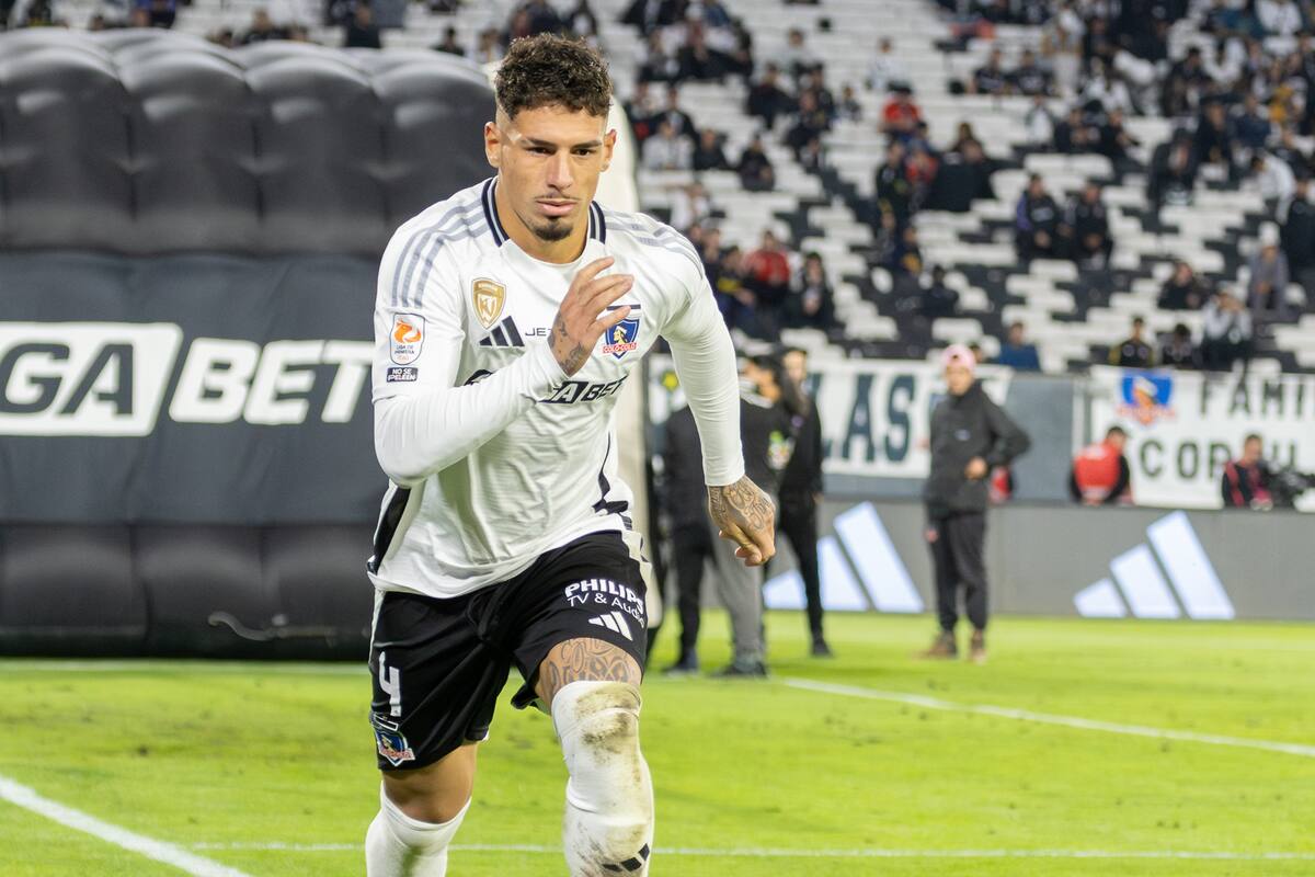 El defensor no fue parte de la citación de Colo Colo frente a Palestino. Foto: Felipe Escobedo