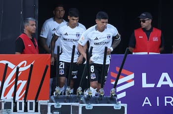 Peñarol vuelve a mirar a Colo Colo y viene con todo por cuestionado jugador de 2025