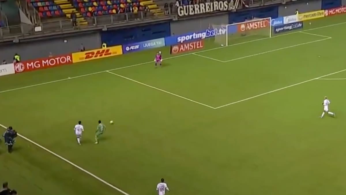 VIDEO | ¡Grosero error! Alan Saldivia volvió a Chile con autogol incluido contra Audax Italiano