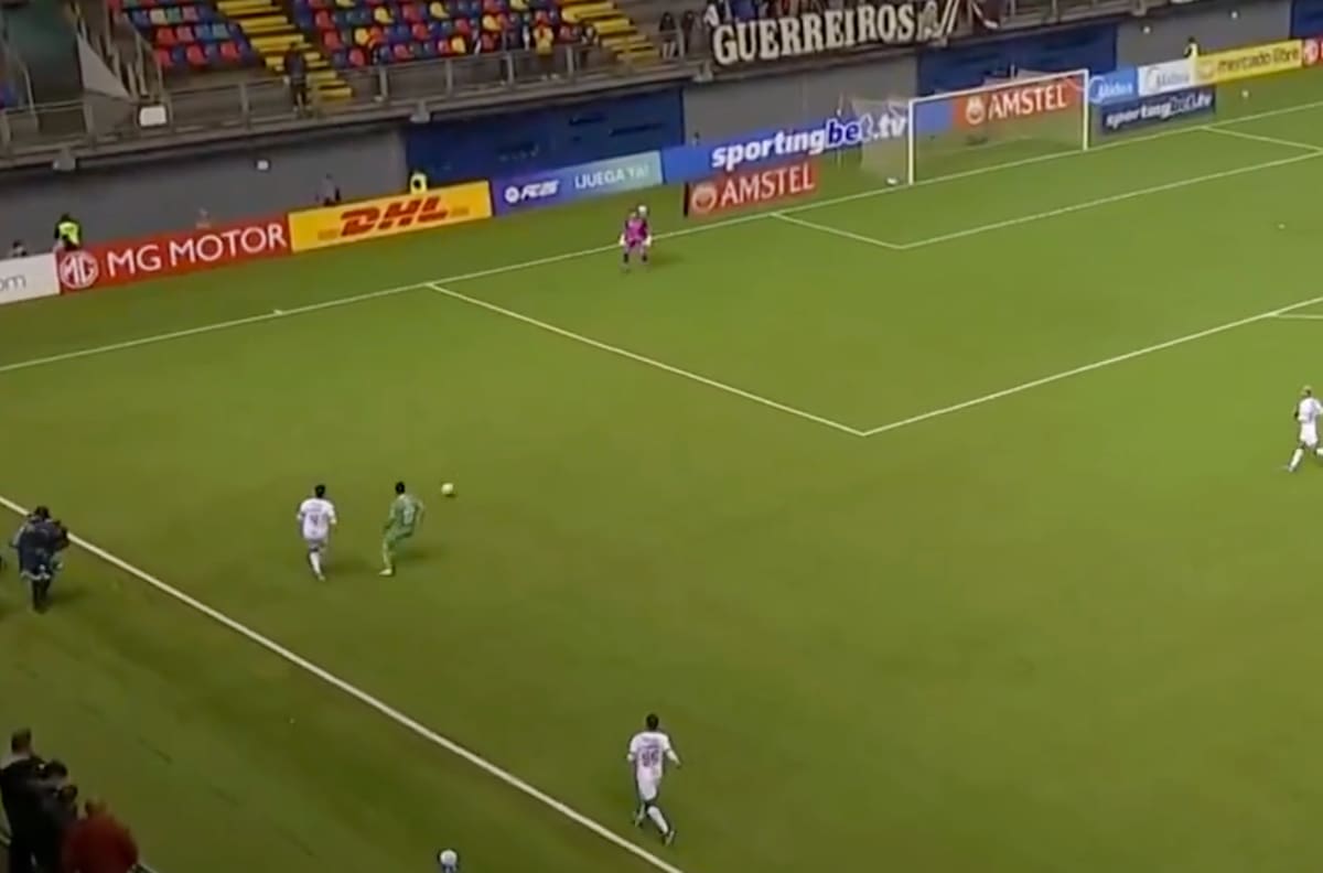 VIDEO | ¡Grosero error! Alan Saldivia volvió a Chile con autogol incluido contra Audax Italiano