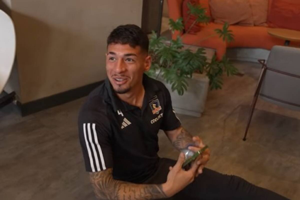 El joven defensa de Colo Colo ha disfrutado los primeros días en Belo Horizonte, antes de enfrentar a América Mineiro. (Foto: Captura)