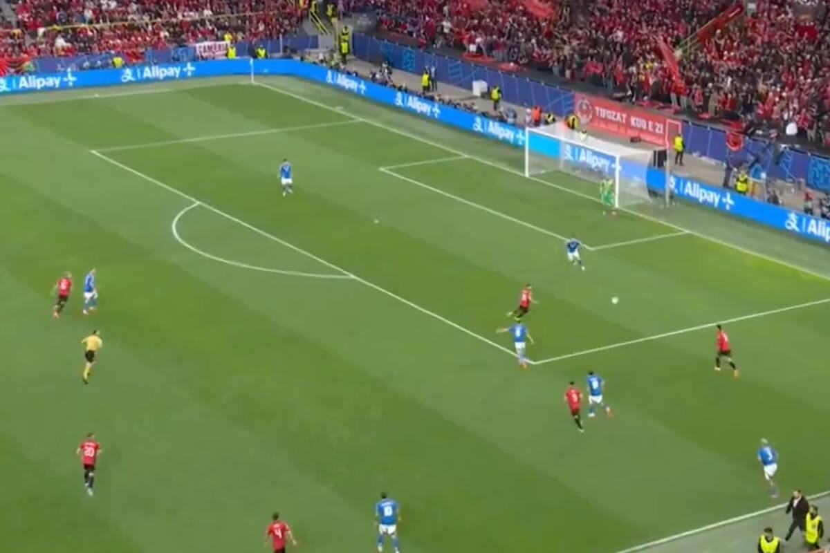 le anota a los 23 segundos a Italia en la Eurocopa.