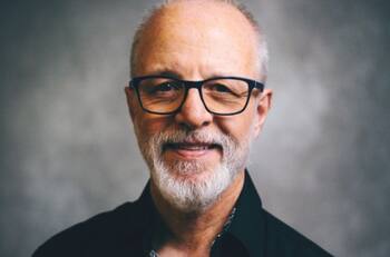 Alberto Plaza celebró el nacimiento de su quinta hija, Serena