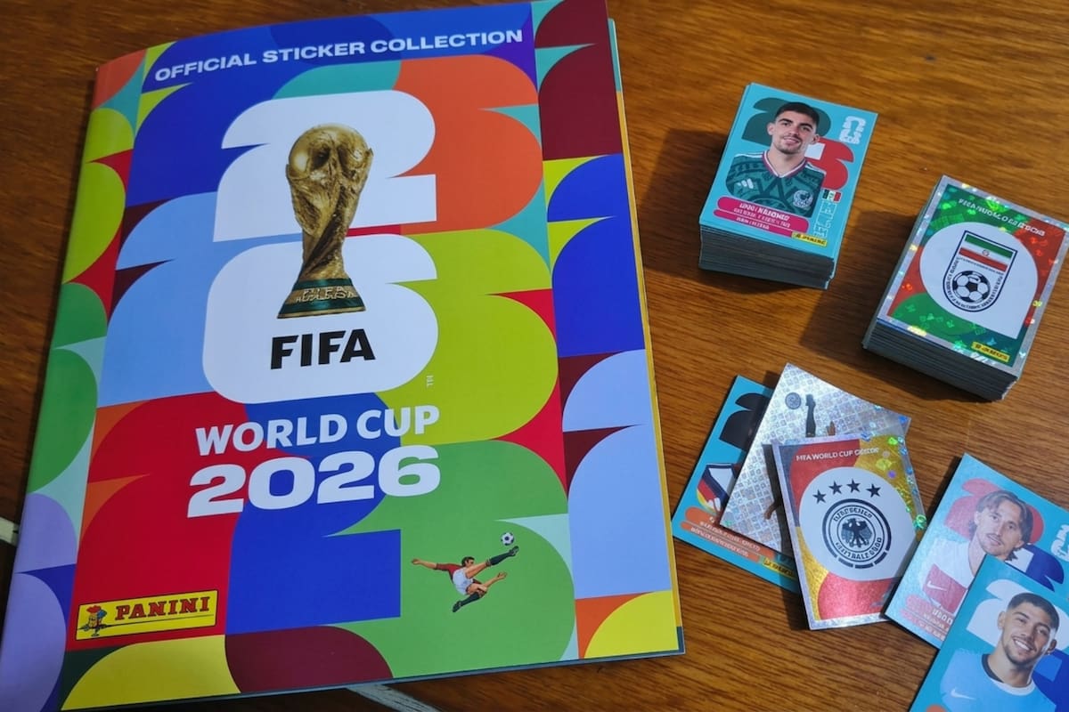 El popular libro de colección, que salió a la venta el pasado 30 de abril de forma oficial, ha causado furor entre los fanáticos del fútbol. Foto: EnCancha.