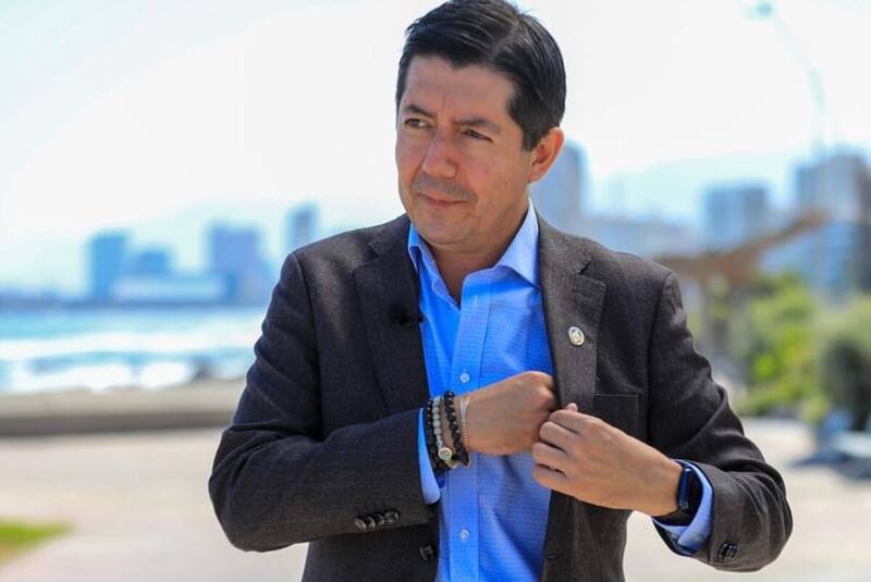 El alcalde Jonathan Velásquez respondió sobre los pocos baños en el Festival de Antofagasta. Créditos: Instagram @jonathan_velasquez_ramirez