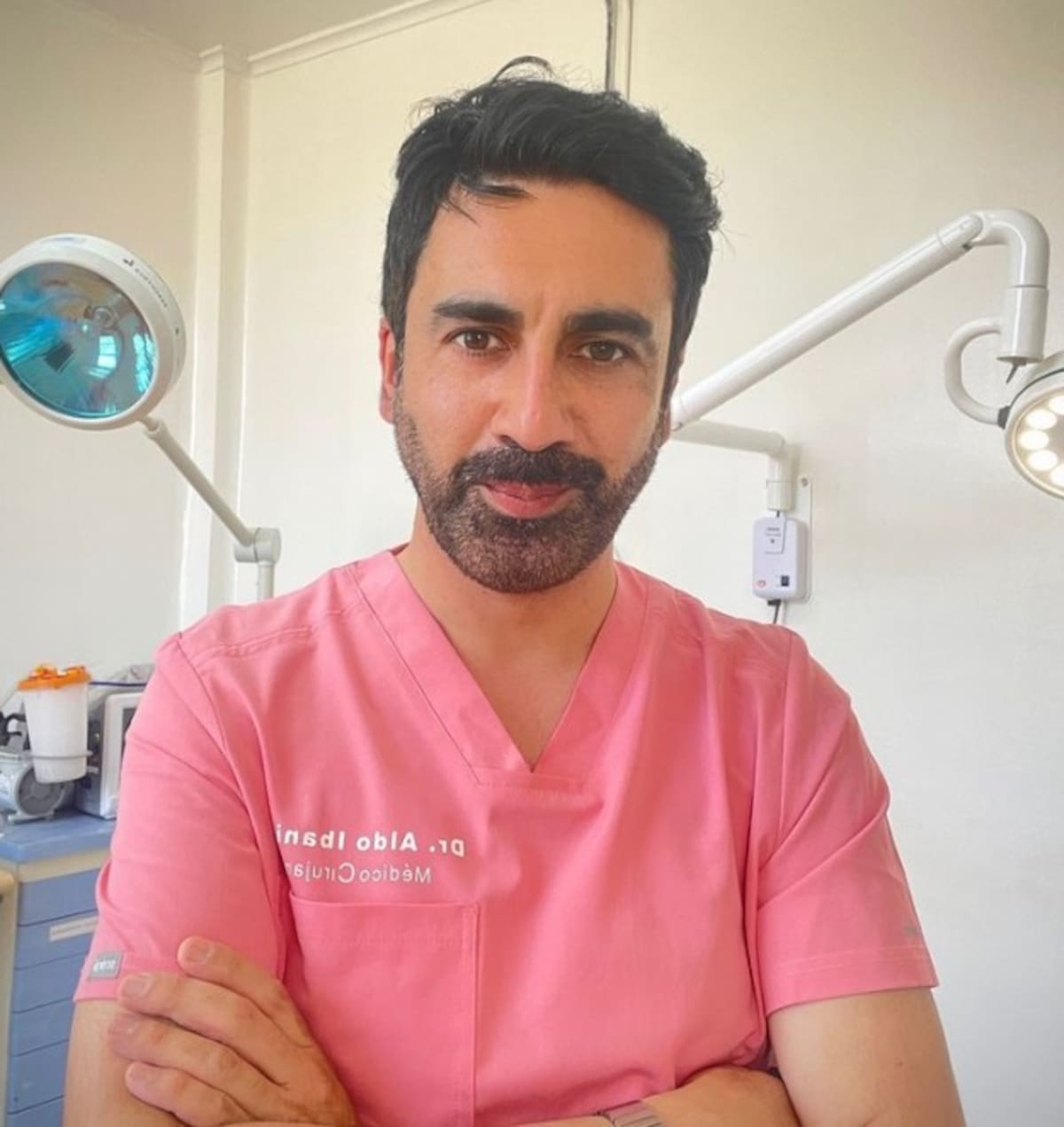 Aldo Ibani se tituló en 2022 como Médico Cirujano. Créditos: Instagram