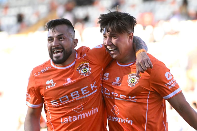 El delantero todavía no renueva con Cobreloa. Foto: Agencia Aton.