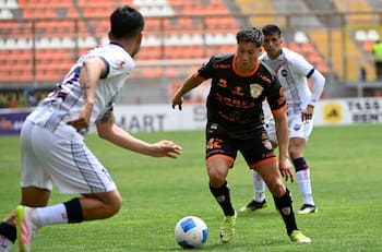 Millones y un campeón de América como asesor: la historia de la polémica salida de Aldrix Jara