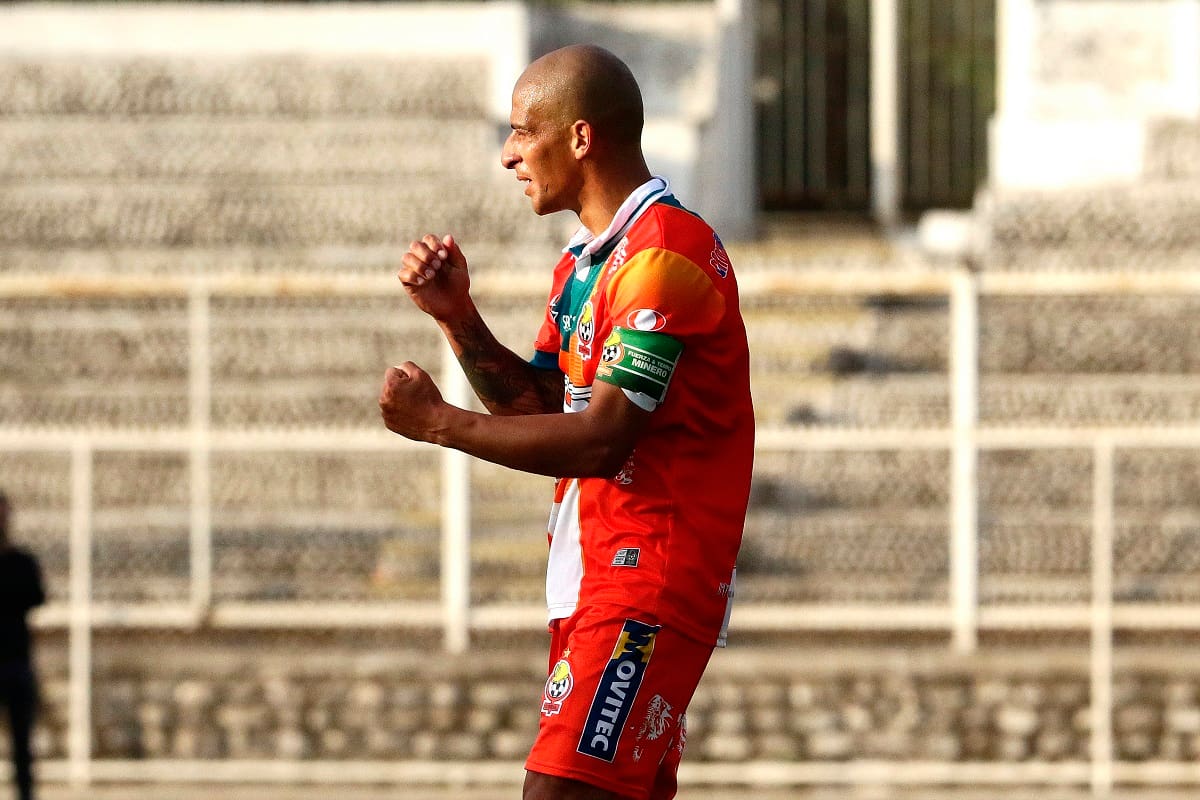 El mediocampista habló sobre el liderato de Cobresal y el próximo duelo ante Universidad Católica.