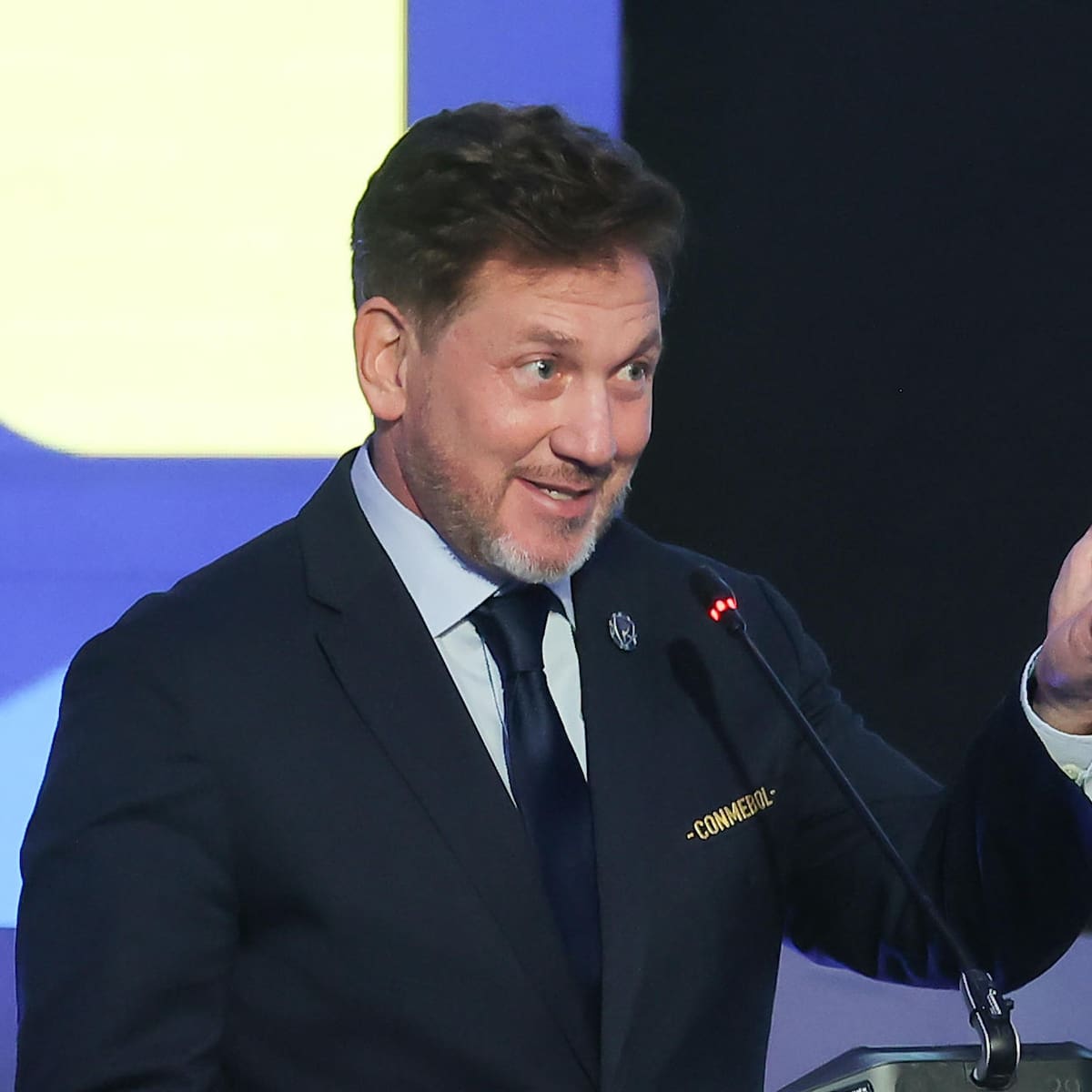 Te pillaron, compadre: millonaria denuncia contra Alejandro Domínguez por quedarse con platas del FIFAGate