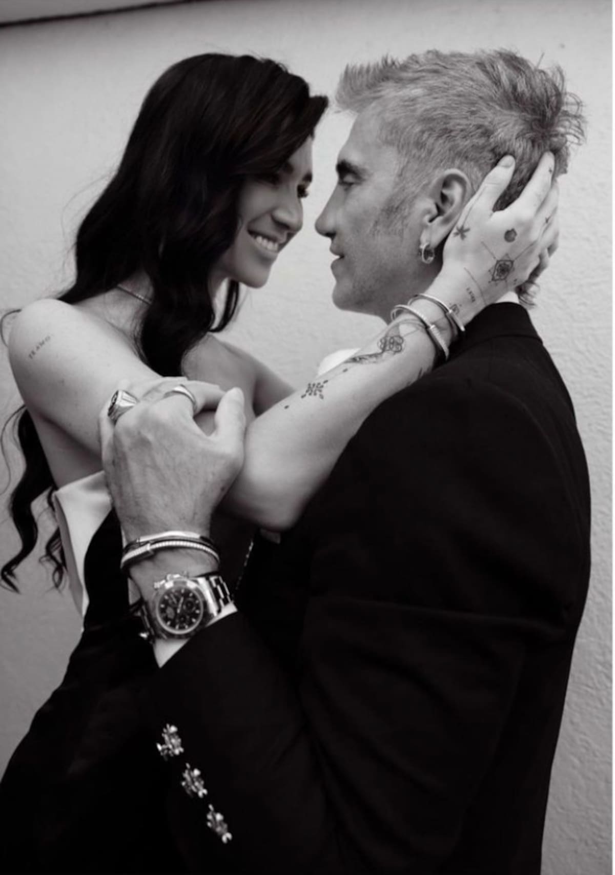 El cantante presume su amor