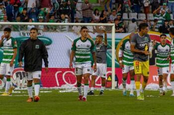 ¿No habrá refuerzos? Las opciones de Deportes Temuco ante grave lesión de Alejandro Márquez