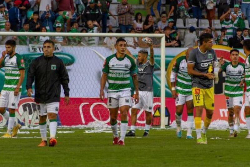 Alejandro Márquez era fijo para Juan José Ribera. Crédito: @deportes_temuco_oficial.