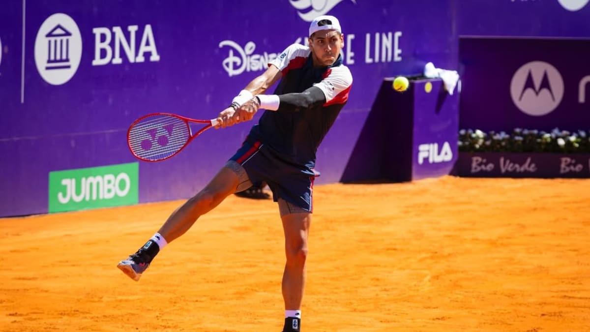 Alejandro Tabilo saca adelante una lucha extrema y está en semifinales de Valencia